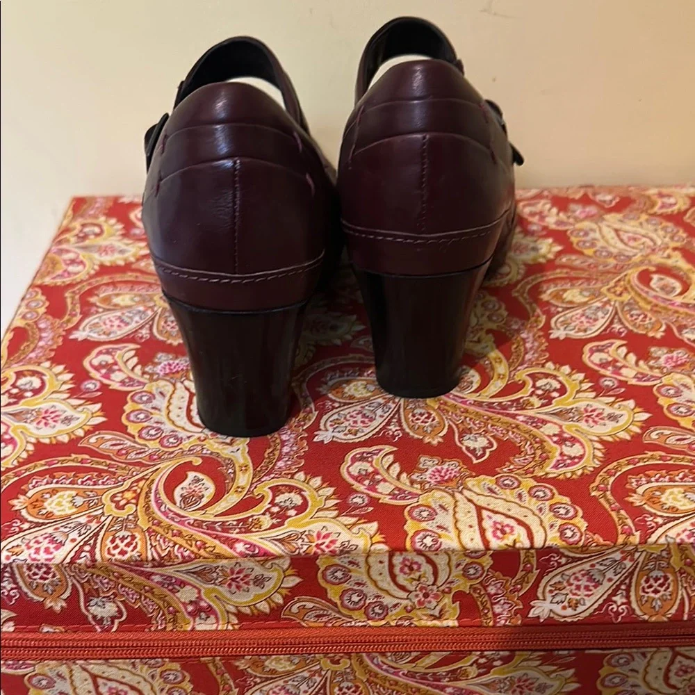 Clarks Red Heels with Chunky Heel and Strap - Picture 3 of 5